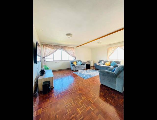 2 BEDROOM APARTMENT FOR SALE IN DURBAN CBD